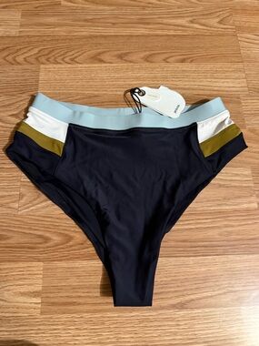 Prana bikini bottoms new with tags size M